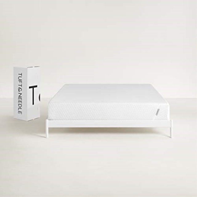 tuft & needle queen mattress, bed in a box, t&n adaptive foam, sleeps