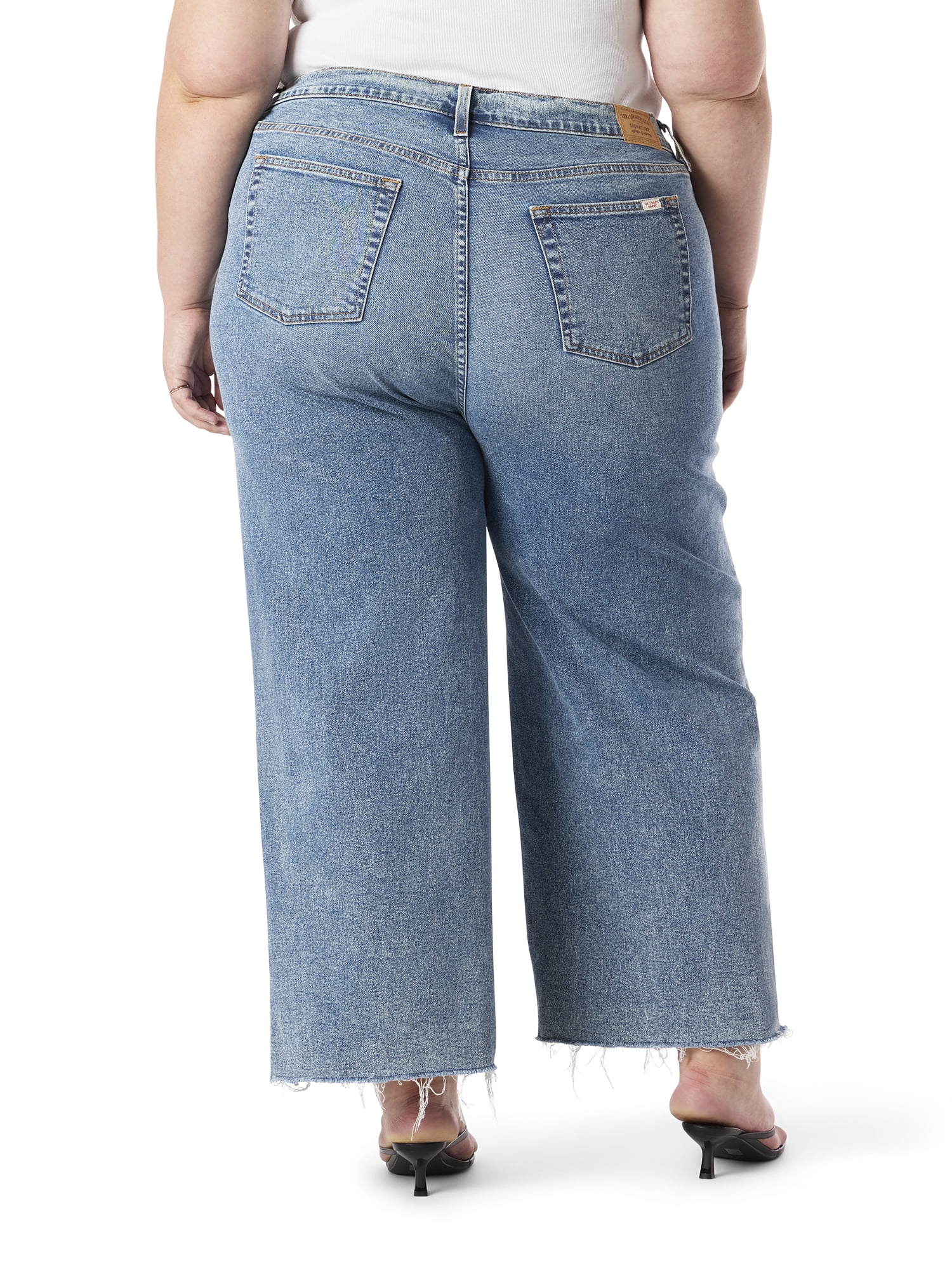Levi Strauss Signature Women's and Women's Plus Vintage Wide Leg Crop Jeans, Sizes 0-22