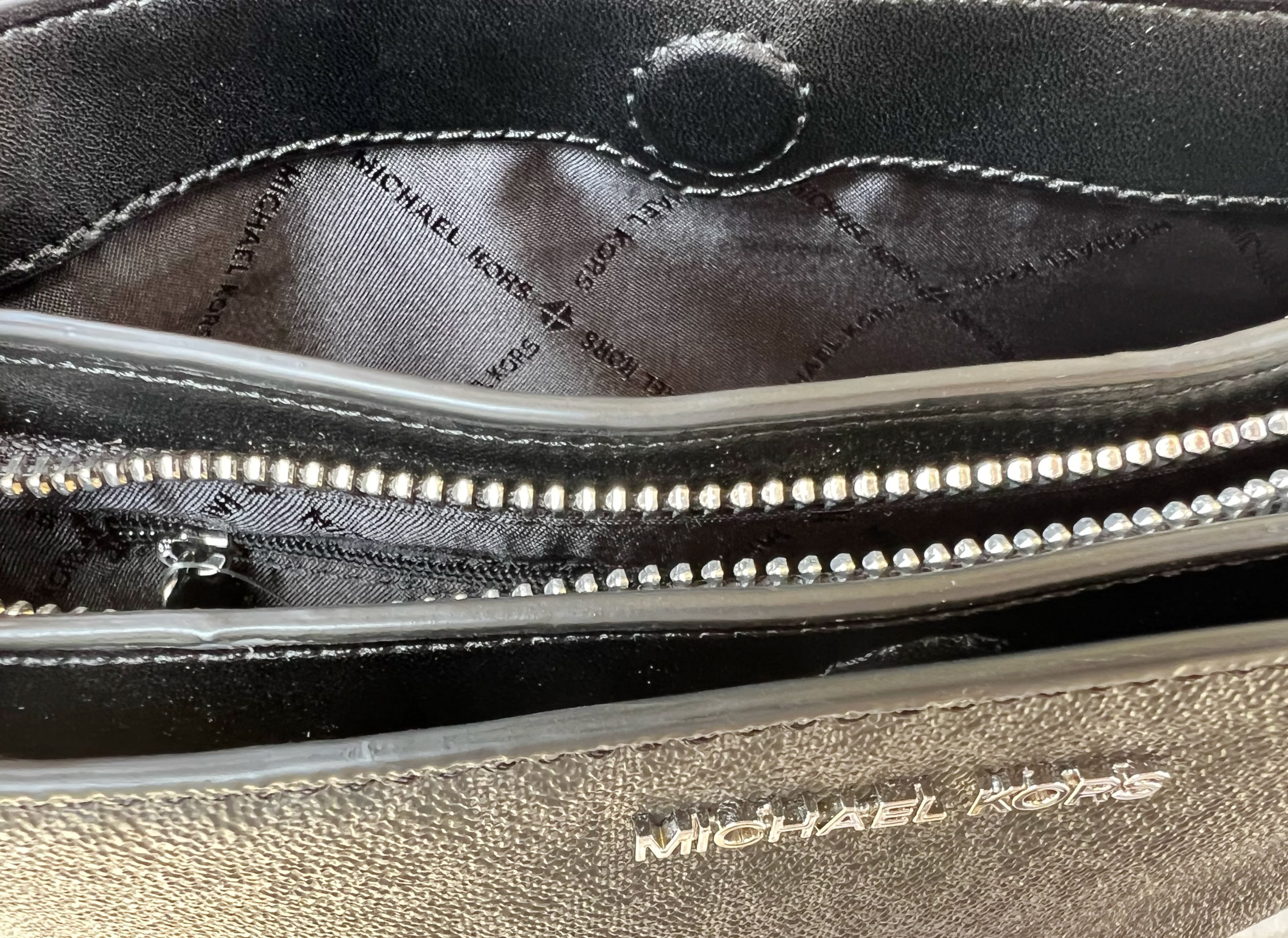 Michael Kors Trisha Medium Triple Compartment Crossbody Bag