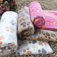 thumbnail image 1 of Flmtop 76cm x 52cm Chaud Doux Patte Impression Corail Velours Chat Chien Couverture Chiot Lit Mat Café, 1 of 9
