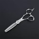 thumbnail image 4 of Juego de tijeras profesionales para cortar el cabello, 15 cm (6 pulgadas), acero japonés, kit de tijeras de peluquería para barbería y salón., 4 of 5