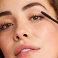 thumbnail image 2 of Jane Iredale Fijación de pestañas Longitud y definición Máscara en forma de tubo Fórmula de larga duración resistente a las manchas Levanta los rizos y separa Vegano Sin crueldad, 2 of 8