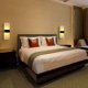 thumbnail image 4 of Aplique de pared para interiores con interruptor, funciona con pilas, lámpara de pared LED recargable por USB, luz nocturna para habitación infantil con control táctil., 4 of 5