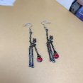 thumbnail image 1 of Pendientes de Halloween --- Pendientes de cuchillo de varios estilos y pendientes de calavera gótica, que se pueden combinar de cualquier manera que Me gusta., 1 of 5