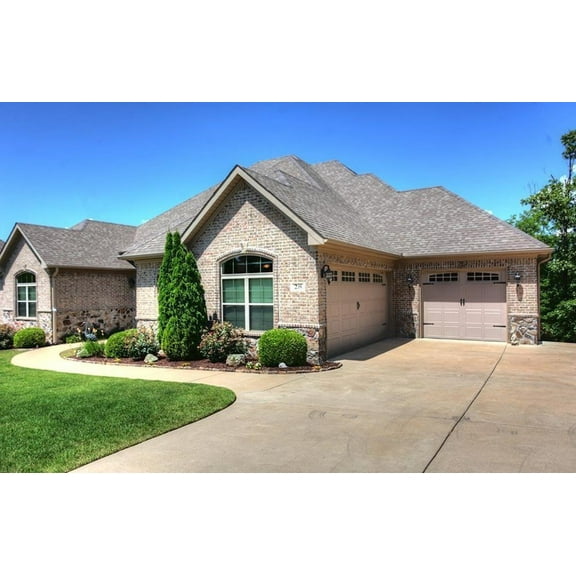 015-804: Luxury Ranch 3 Bed, 5 Bath Luxury Home Plan, 3784 Sq Ft: Full Blueprints with License to Build by Home Plan Marketplace - Lesuto