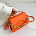 thumbnail image 5 of Bolso de hombro para mujer, estilo retro, clásico, de piel sintética, con hebilla magnética, color naranja y rojo, 5 of 5