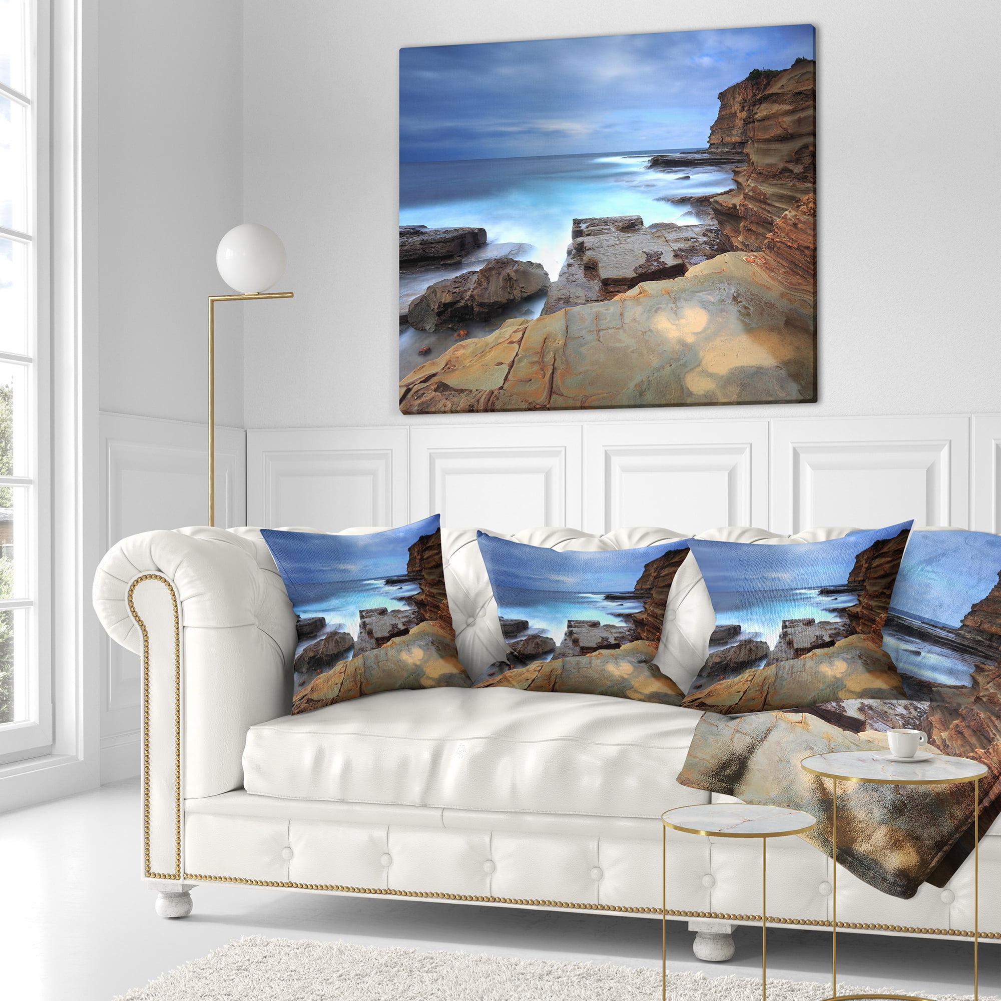 Designart Terrigal Skillion NSW Australia - Seashore Throw Pillow - 16x16