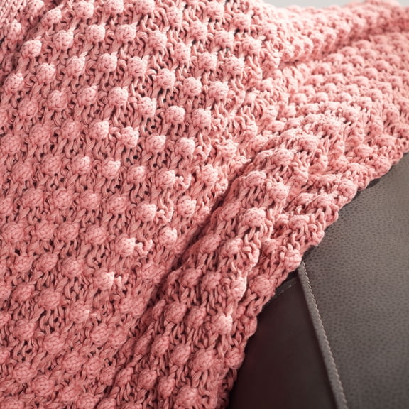 SAFAVIEH Larza Throw Blanket Pink