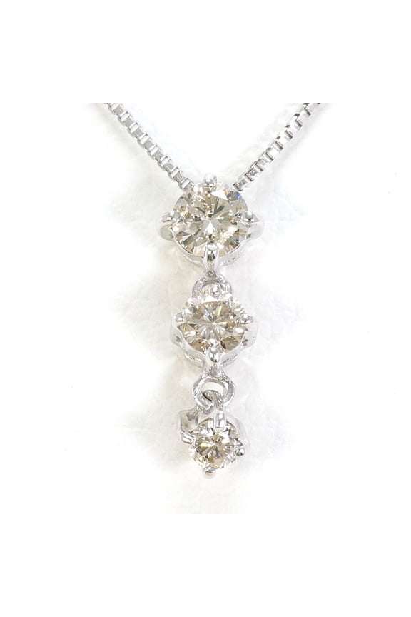 Pre-Owned 18K (18-karat white gold) necklace with 0.20ct diamond, total weight 1.4g, 40cm...