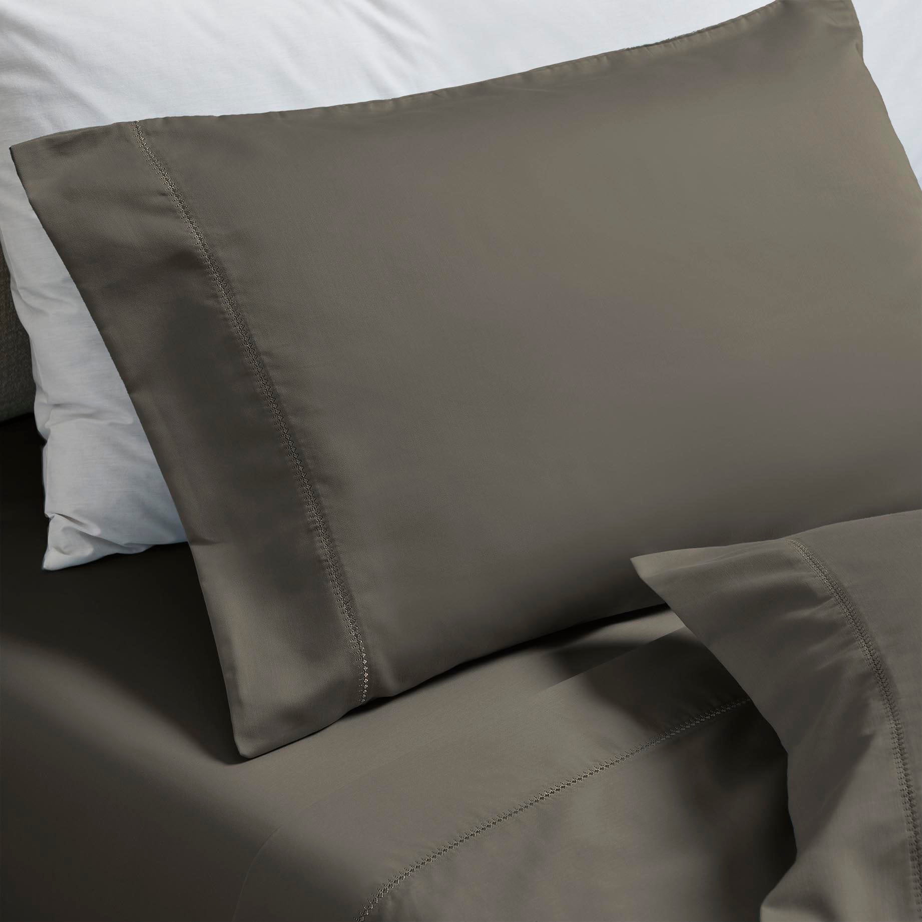 Superior Cotton Blend 600 Thread Count Embroidered Pillowcases , Set of 2, King Size, Grey