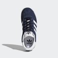 thumbnail image 2 of Tenis Adidas Gazelle, 2 of 5