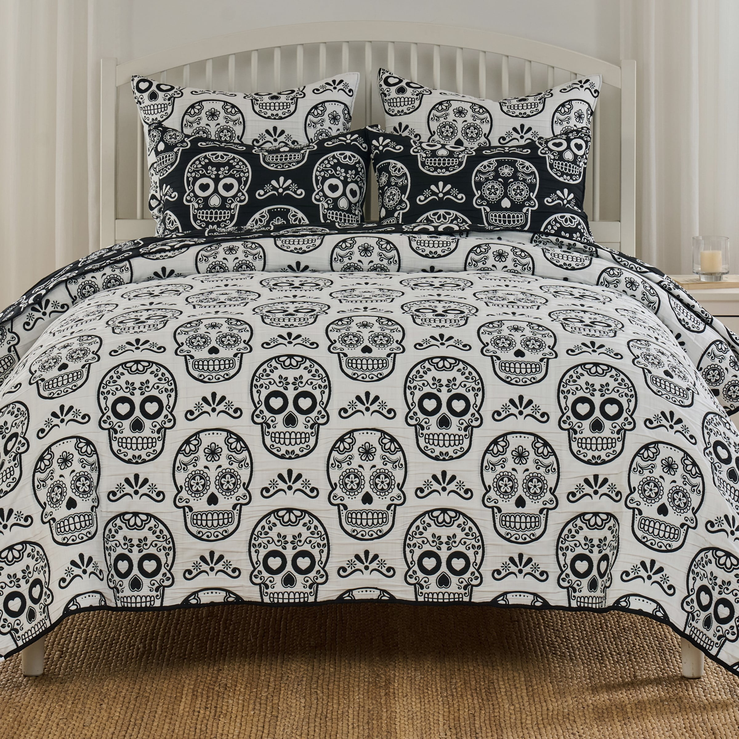 Greenland Home Fashions Novelty Halloween Sugar Skull Reversible Coverlet Set, Teens-Adults, Twin-XL