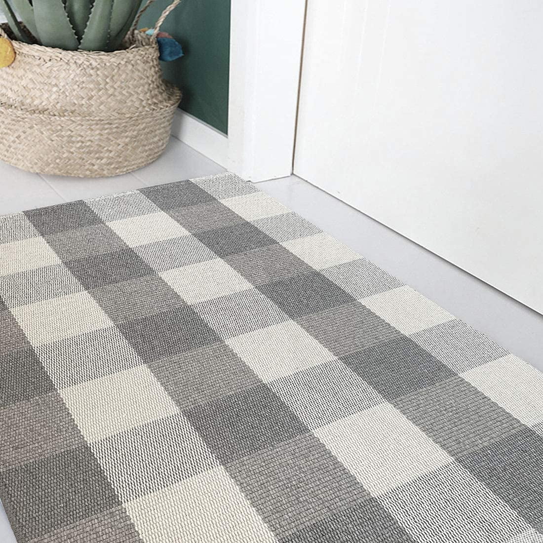 Ukeler Grey Buffalo Check Rug 2' x 3'- Cotton Washable Front Porch Rugs Farmhouse Door Mats Hand-Woven Checkered Plaid Rug for Entry Way/Kitchen/Bathroom/Bedroom