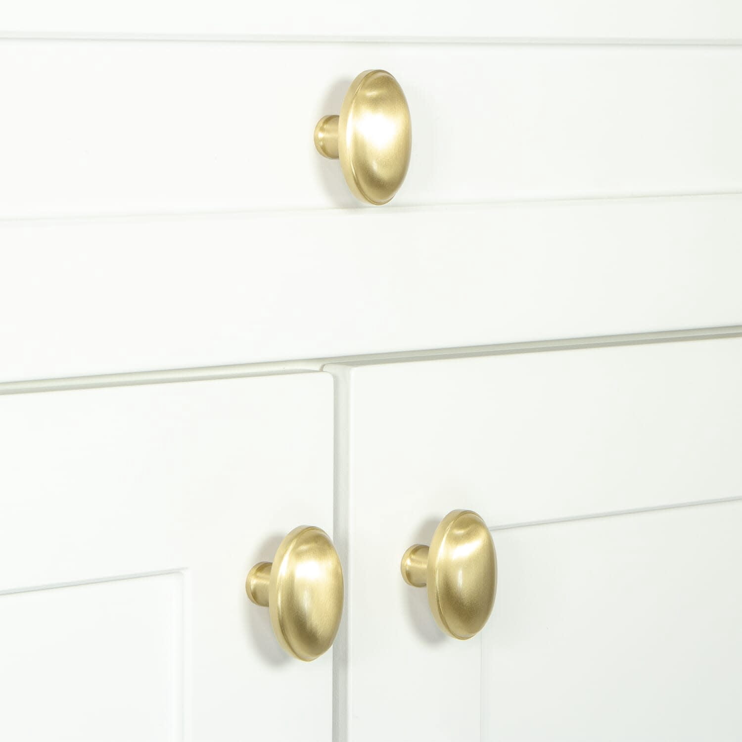 Grandeur 800063 Eden Prairie 1-3/4” Solid Brass Vintage Oval Cabinet Knob - Nickel