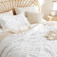 thumbnail image 3 of Juego de edredón Bedsure Boho King Size, blanco, 3 piezas, 3 of 7