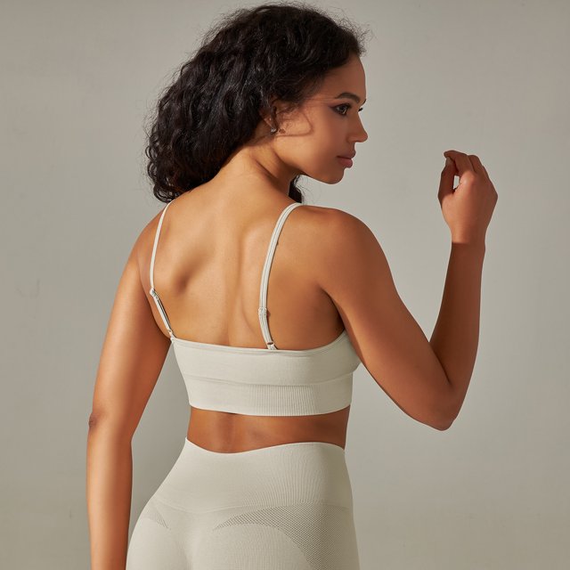 Traje deportivo de fitness para correr de color sólido, traje de yoga de cadera de melocotón sin costuras de cinco piezas de punto