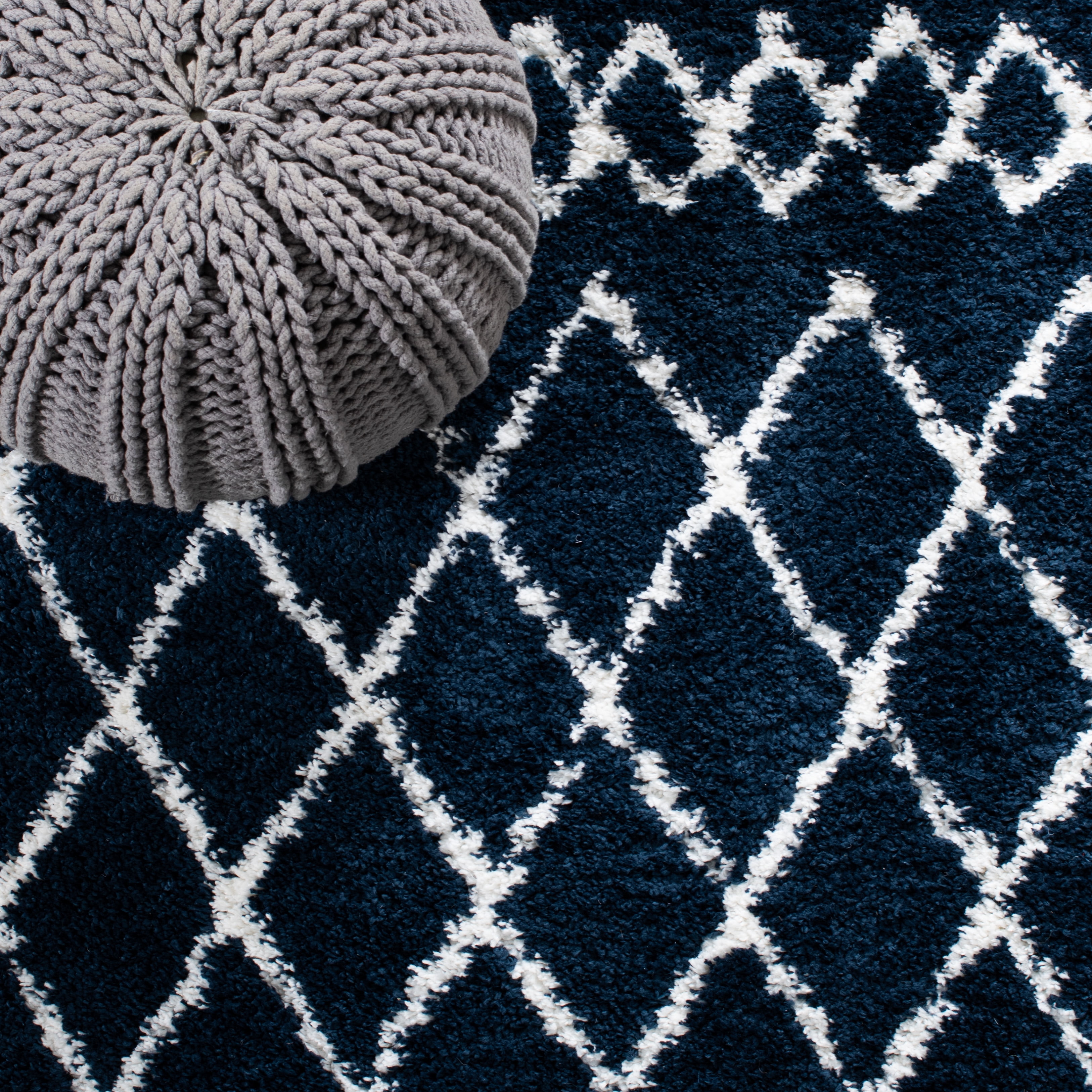SAFAVIEH Berber Feride Geometric Shag Area Rug, Navy/Ivory, 6'7" x 6'7" Round