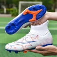 thumbnail image 5 of Zapatos de fútbol FG para hombre, botas de fútbol para entrenamiento al aire libre, tacos ultraligeros antideslizantes, zapatillas cómodas transpirables Unisex, 5 of 5