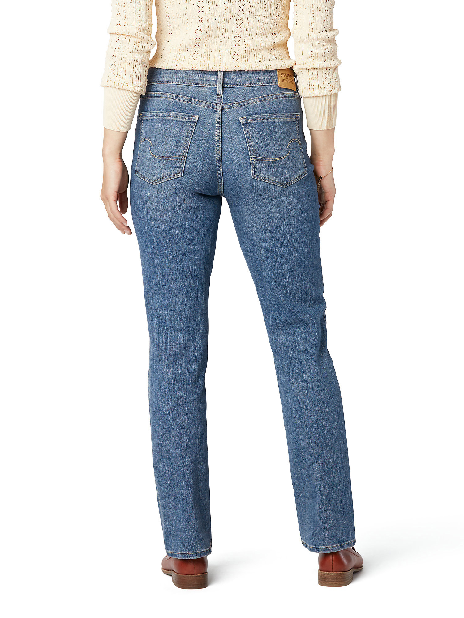 Signature by Levi Strauss & Co. Women's and Women's Plus Size Mid Rise Modern Straight Jeans, Sizes 2-28 - image 2 of 5