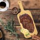 thumbnail image 5 of Utensilios de cocina Tabla de cortar de madera con mango Tabla de servir de bambú ecológica Tablas de cortar de cocina para pizza Pan Queso Charcutería Frutas Verduras Bandeja de bambú, 5 of 7