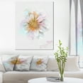 thumbnail image 1 of Belle Fleur avec Stigmate Jaune - Impression sur Toile Florale, 1 of 4