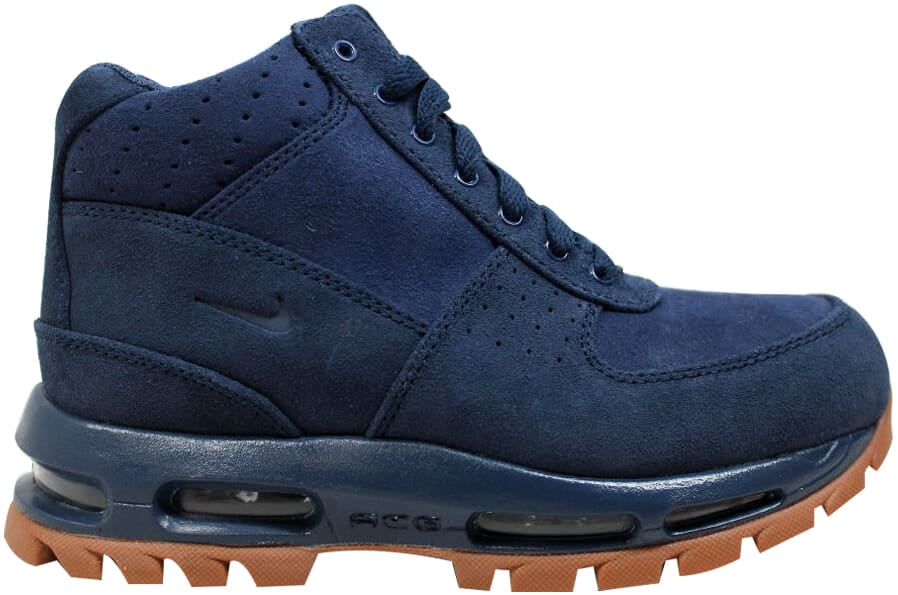 navy blue nike goadome boots
