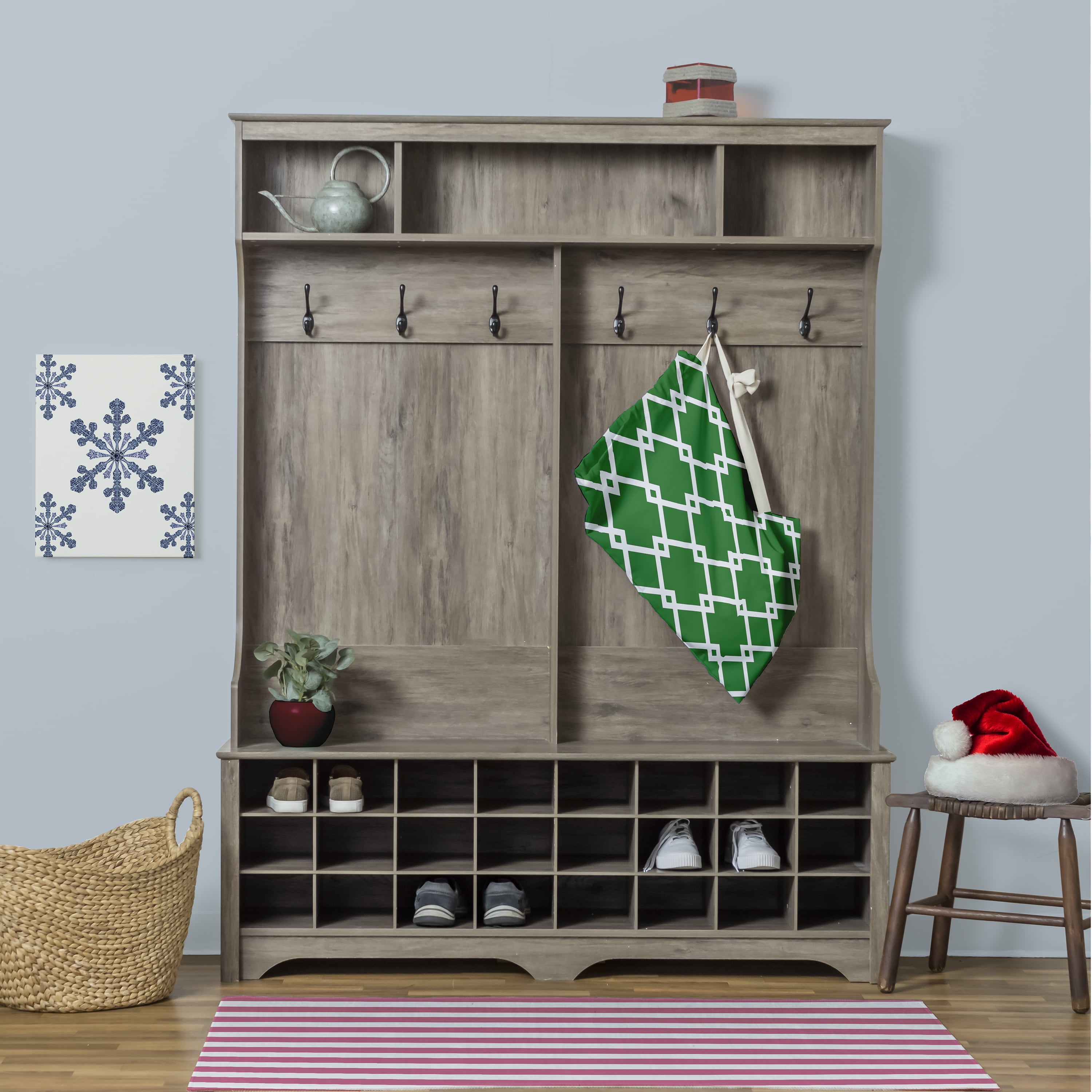 Simply Daisy Geometric 28 x 36 in Green Laundry Bag