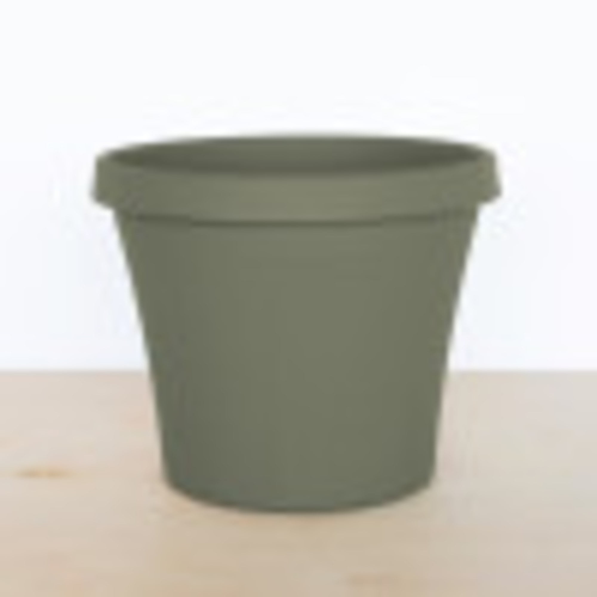 Bloem Terra Pot Round Planter: 20