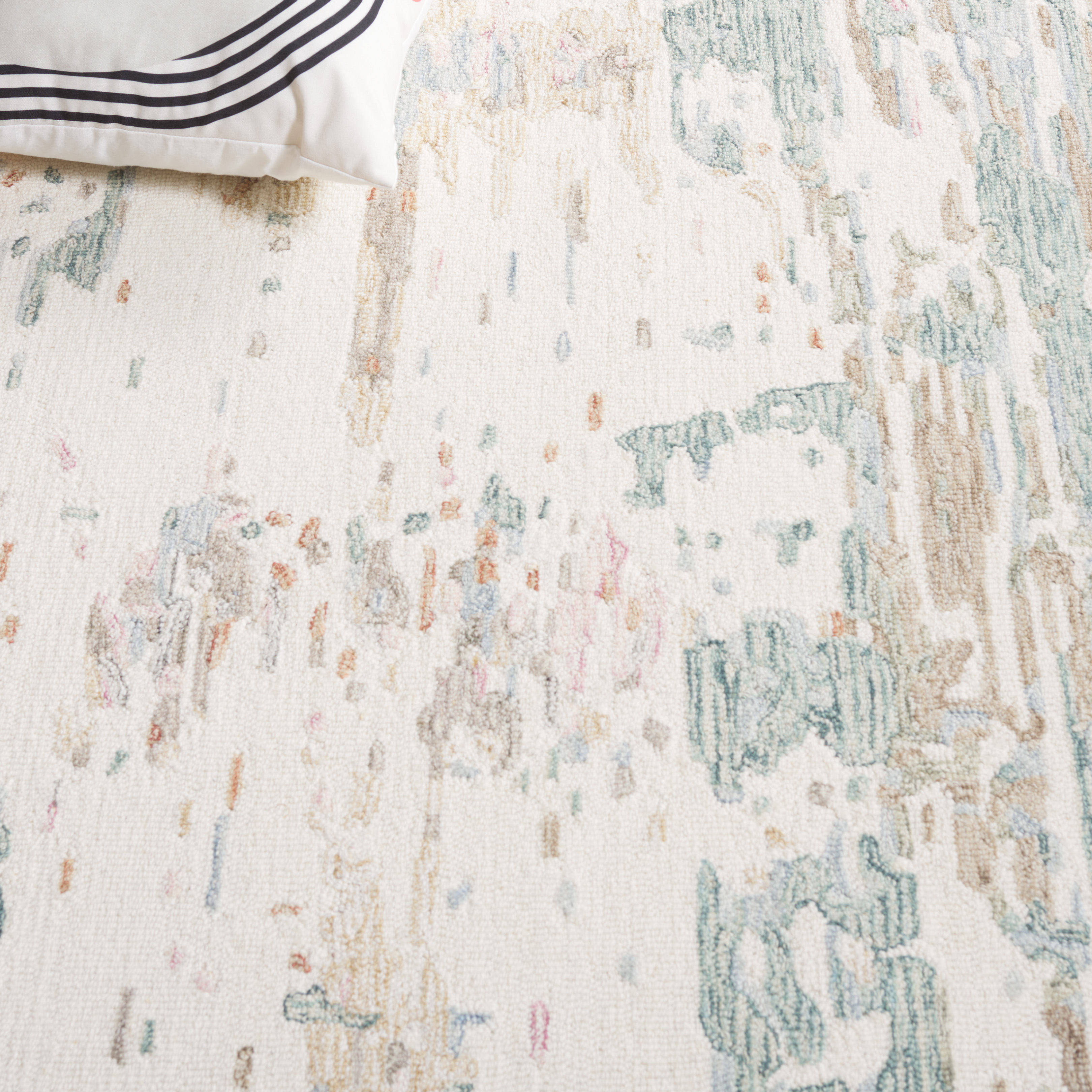 SAFAVIEH Metro Teague Abstract Area Rug, Ivory/Green, 5' x 8'