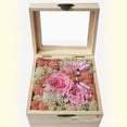 thumbnail image 4 of Caja de madera con tapa de cristal para guardar recuerdos/joyas. Vitrina para exhibir flores eternas. El 18x18x7cm, 4 of 8