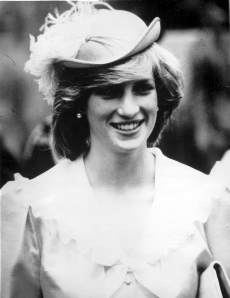 Princess Diana wearing a feather hat Photo Print (8 x 10) - Walmart.com ...