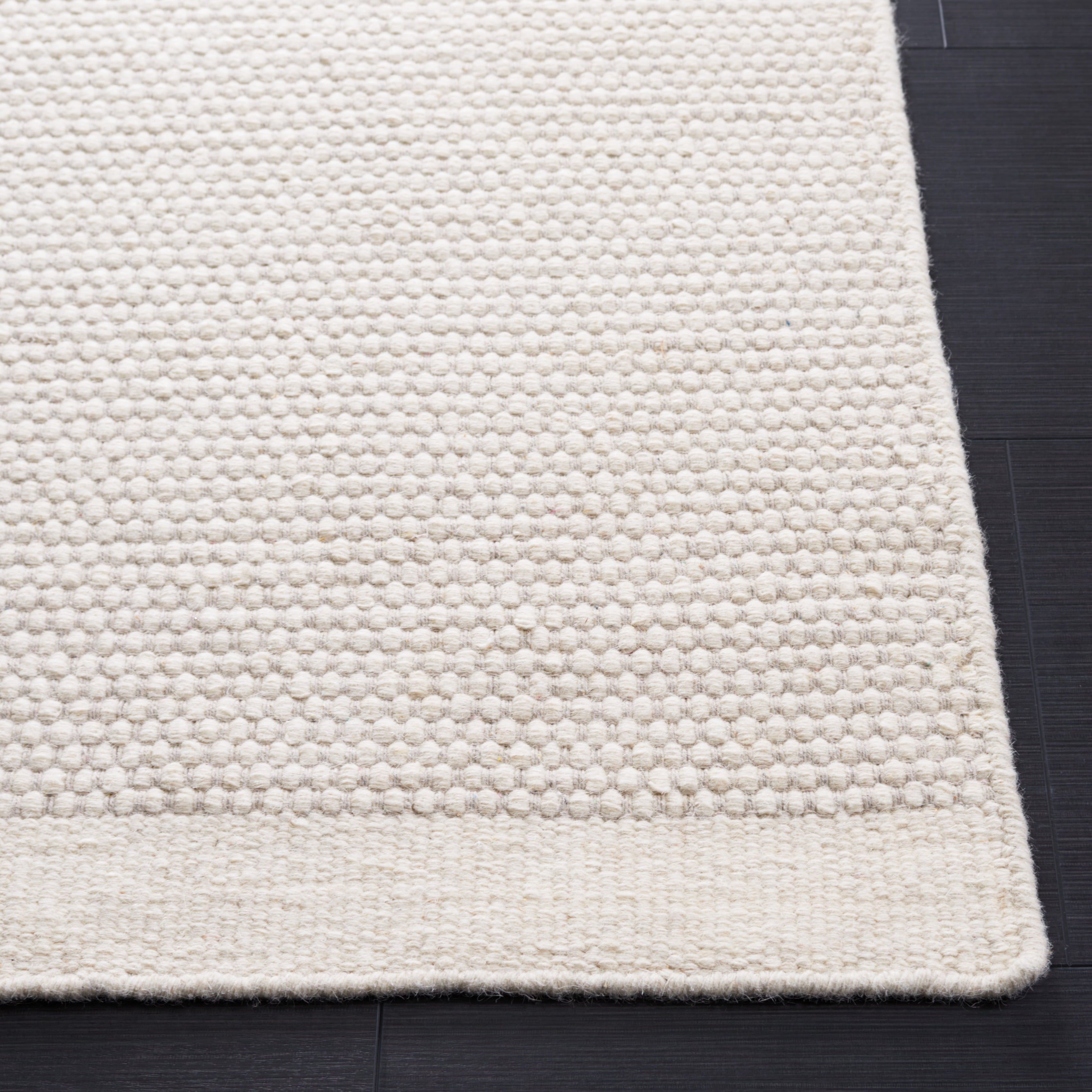 SAFAVIEH Vermont Zarif Distressed Dotted Area Rug, Ivory, 8' x 10'