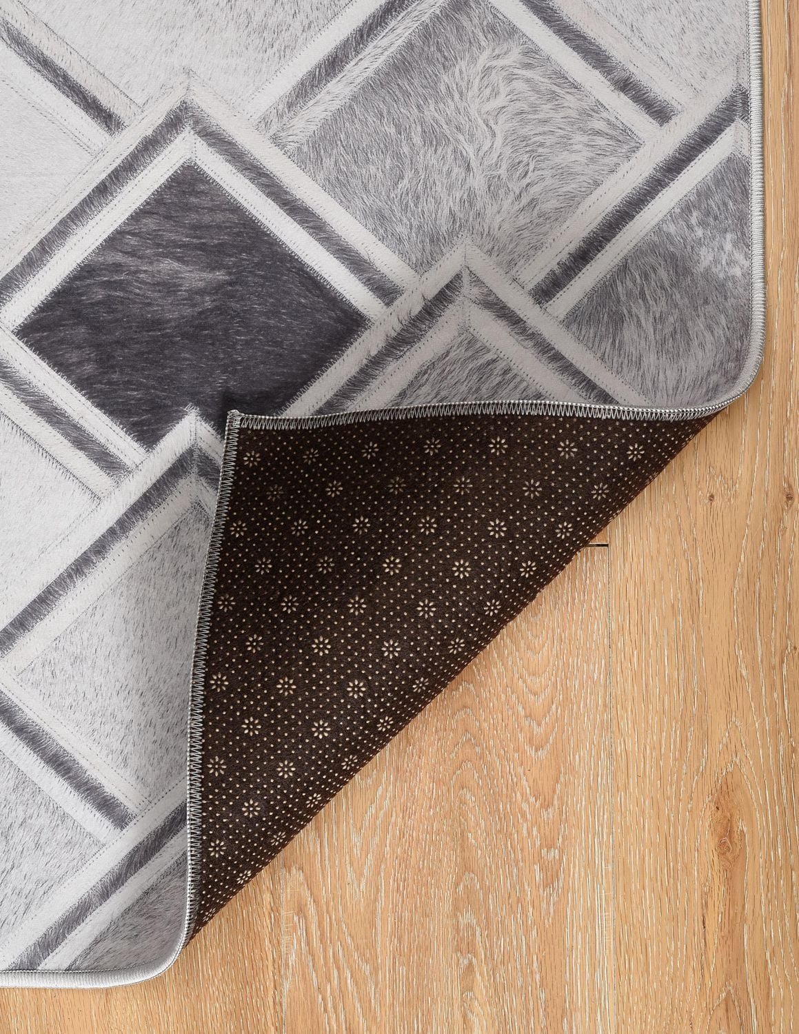 Tapis Laredo Fortin gris & ivoire de 5 pi x 7 pi