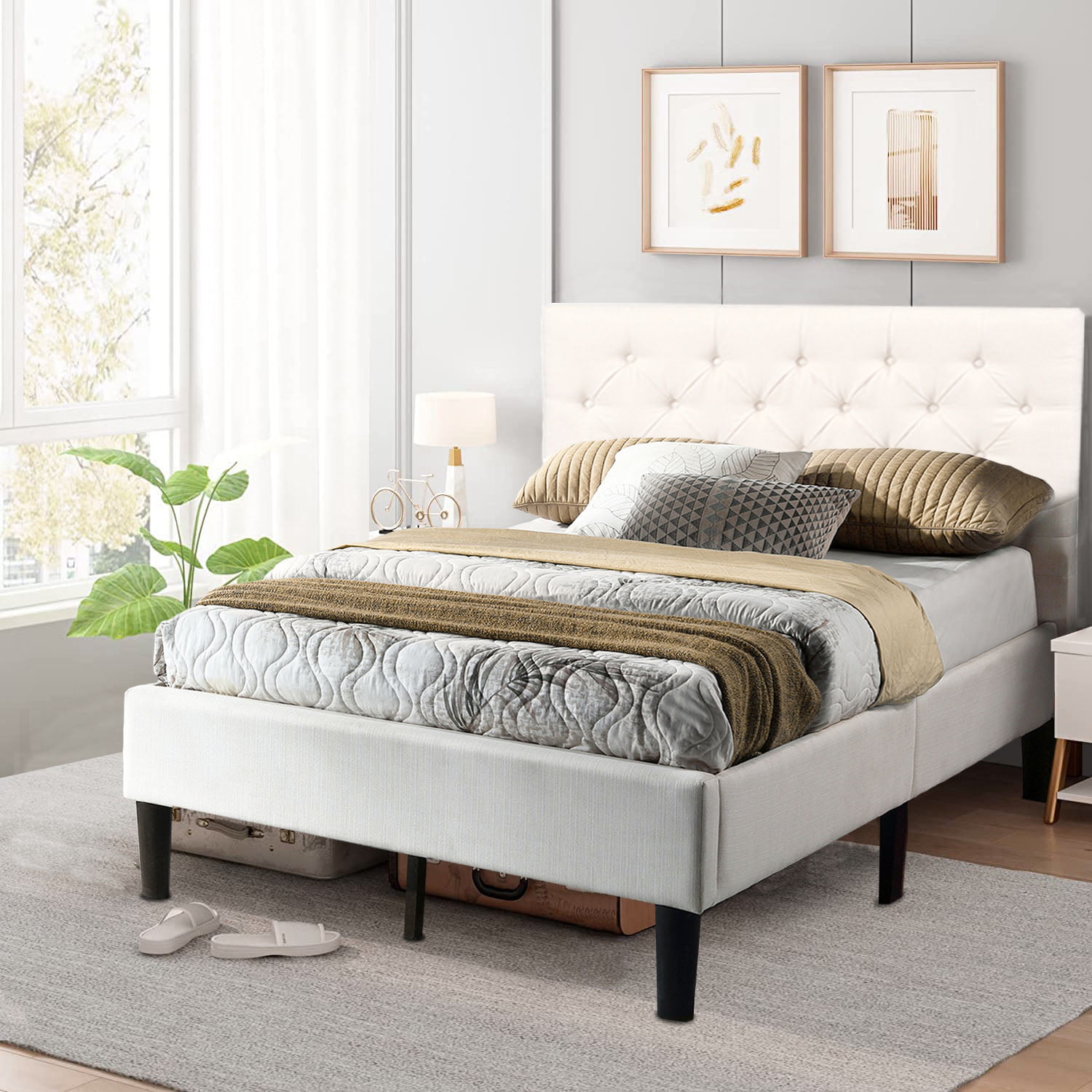 Zinus Upholstered Traditional Tufted Wingback Platform Bed with Wood Slat Support Full