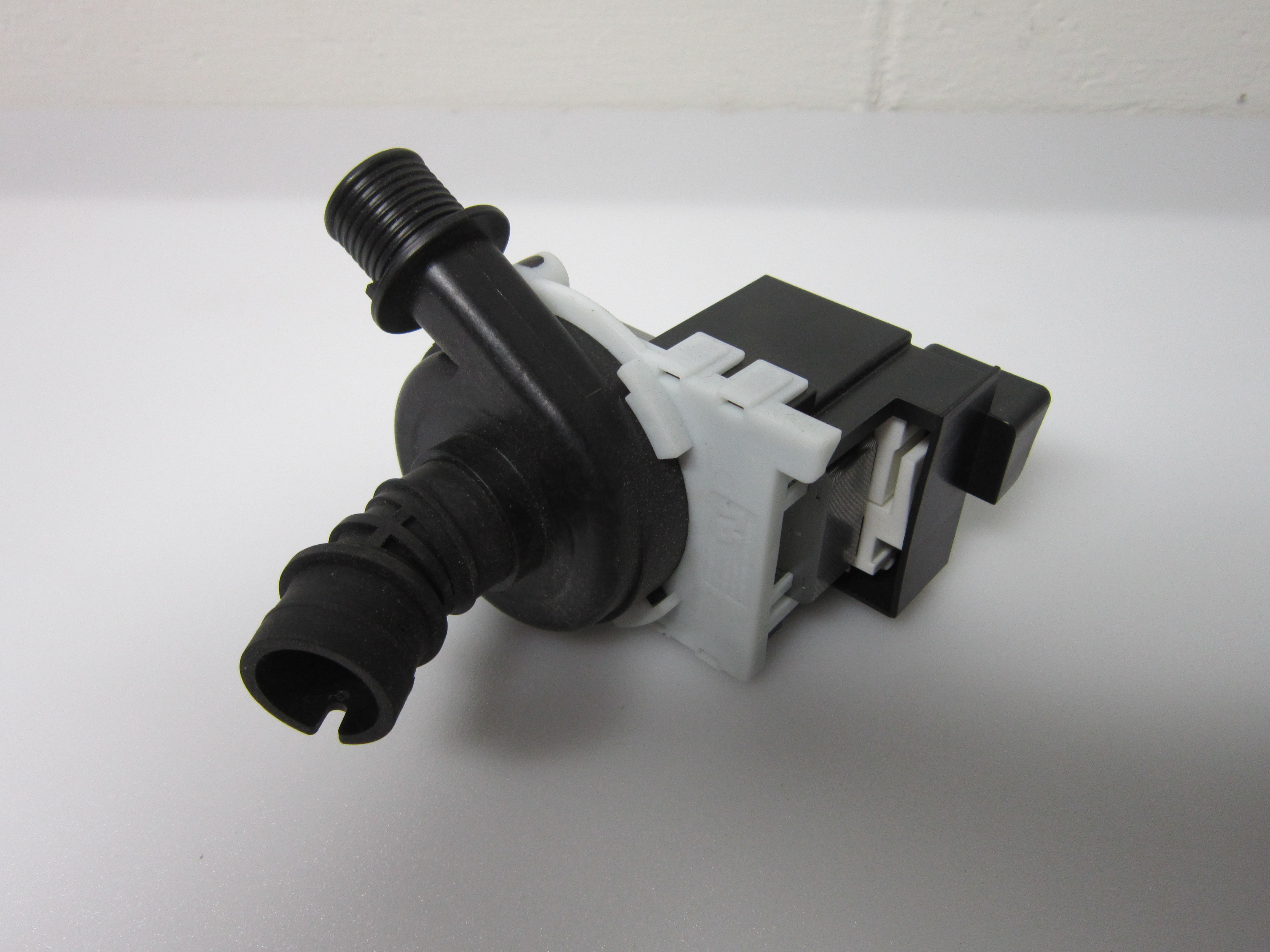 GE GDF530PGM0CC Dishwasher Drain Pump Assembly WD19X24394