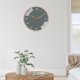 thumbnail image 4 of Reloj de pared silencioso, sin tictac, fácil de leer, moderno, redondo, estilo simple, funciona con pilas, reloj artístico para sala de estar, dormitorio, regalo de Navidad Gris oro rosa, 4 of 7