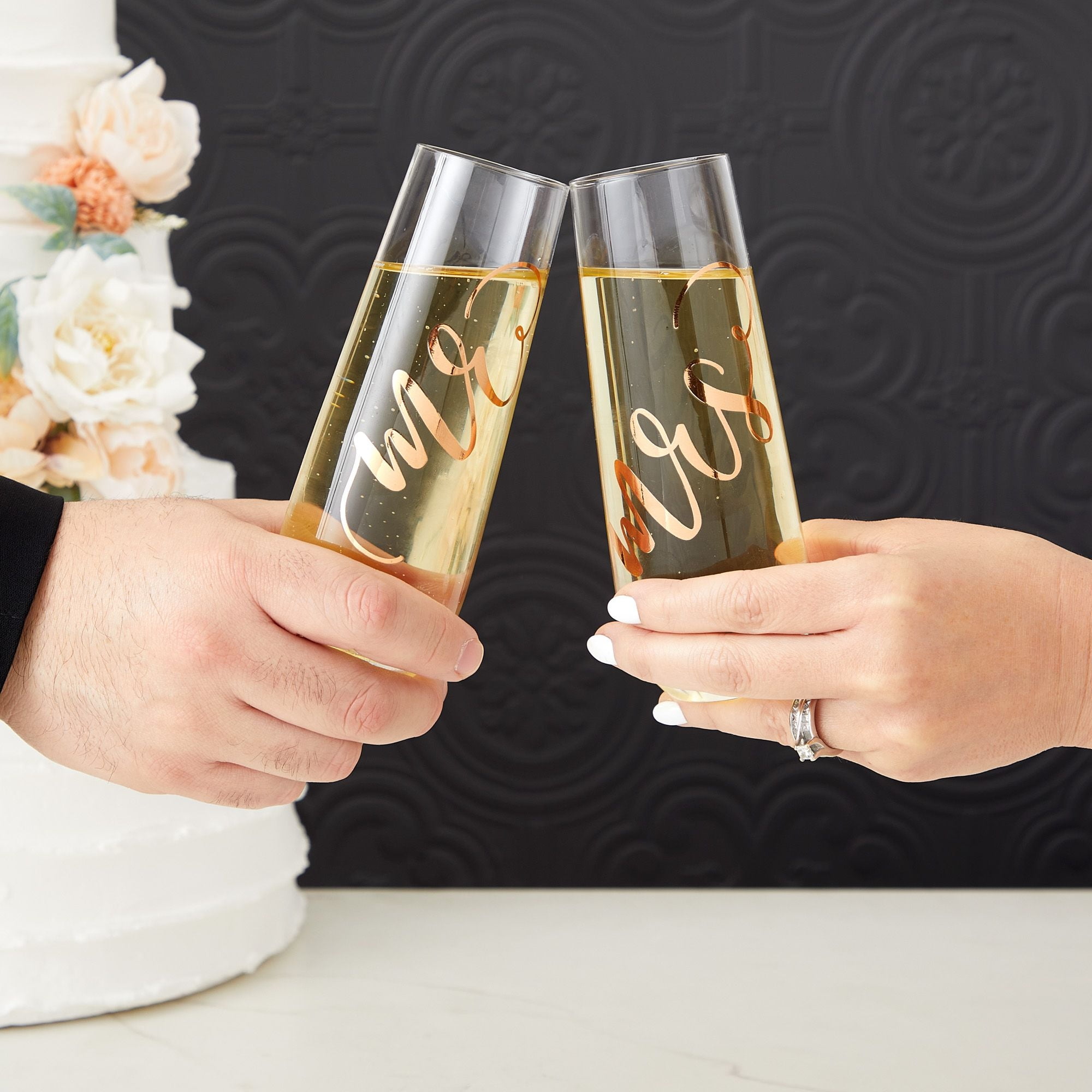 10th Wedding Anniversary Gifts for Couple Wedding Champagne Flutes Gold  Bridal Shower Gifts Personalized Toasting Glasses Gifts for Parents 