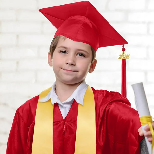 YWIYIUD 1 Set Graduation Tassel Cap and Gown 2026 Graduates Party Sets Practical Graduation Gifts Suitable or Kindergarten Primary and Secondary School Students
