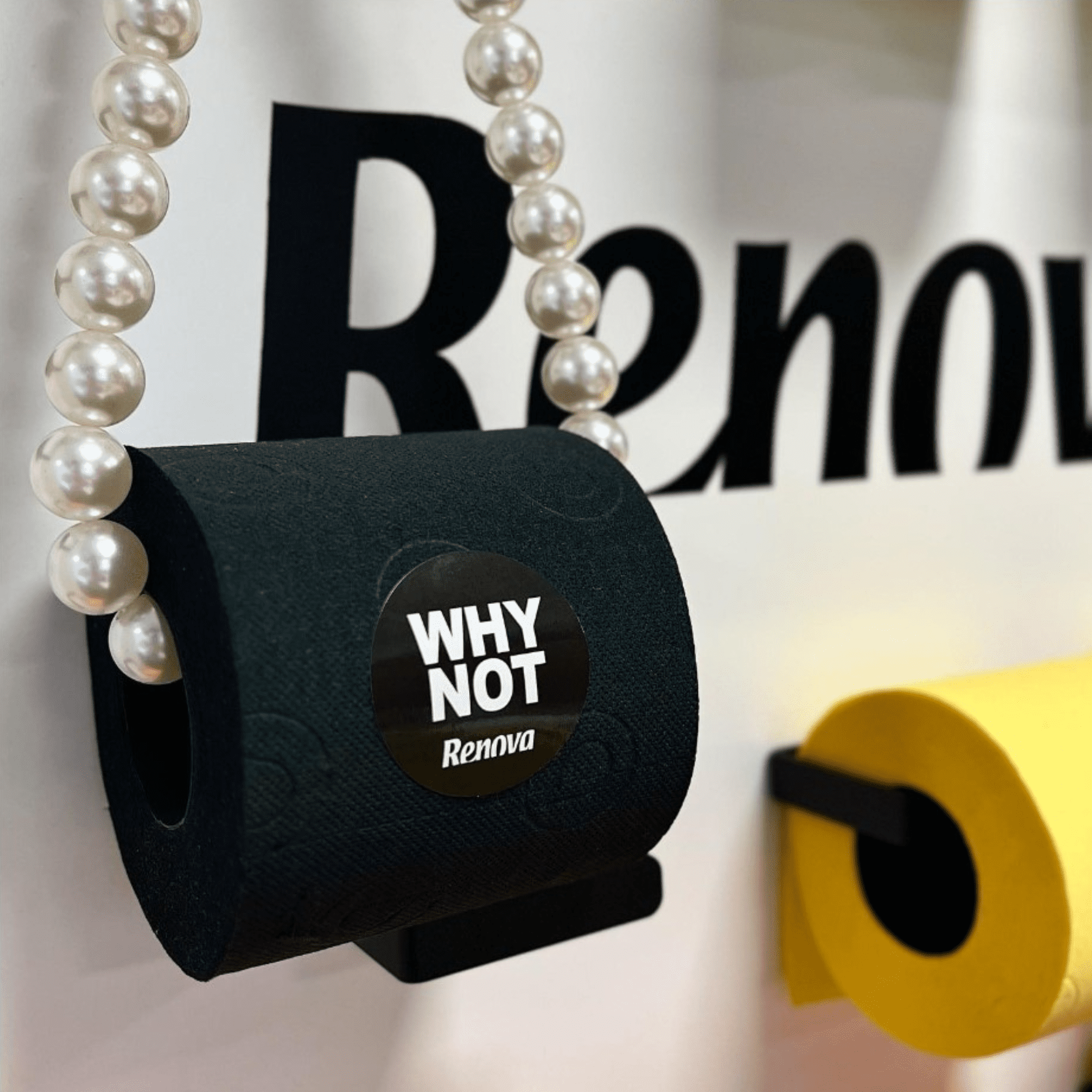 Renova  Luxury Scented Colored Toilet Paper Gift Box 3 Rolls 3-Ply Bath Tissue - Gift Box 3 Rolls Black
