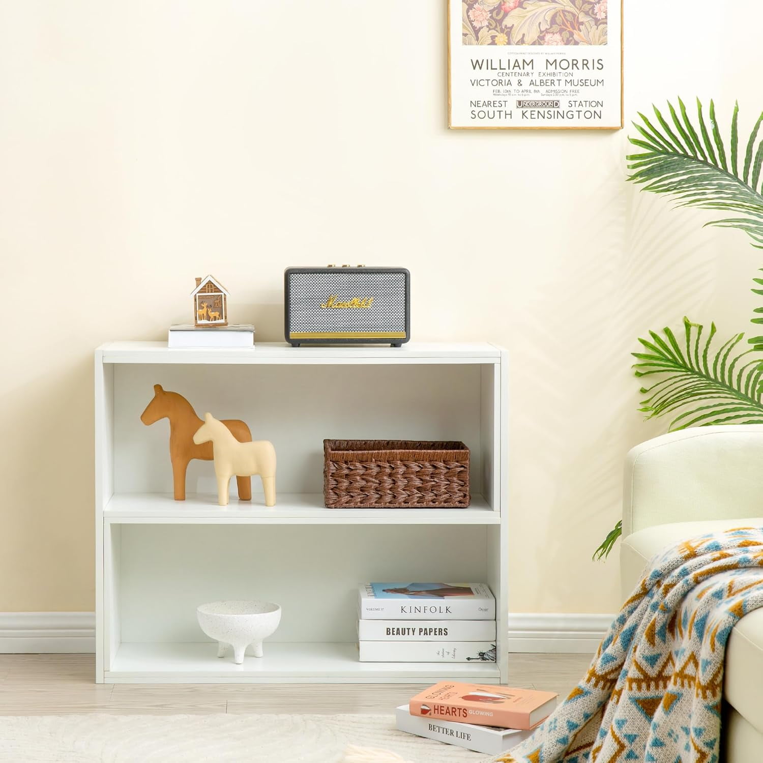 Reliancer TV Stand for TVs Up To 65‘’, Open Storage Shelf Cabinet, Corner TV Console Table, White
