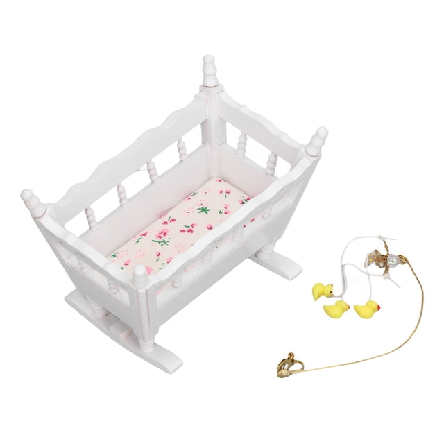 Cama Para Bebé De Casa De Muñecas, Escala 1:12, Mano De Obra Fina, Mini Cama Para Muñeca De Alta Simulación Con Colgante De Patito Para Modelo De Casa Para Escaparate