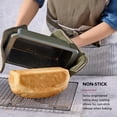 thumbnail image 3 of Molde para pan KitchenAid, antiadherente, de hoja perenne, 23 x 13 cm, 3 of 7