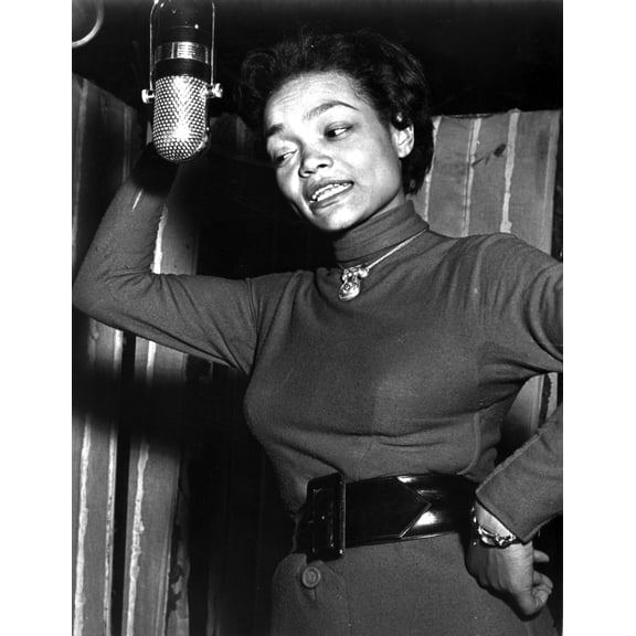 Eartha Kitt singing in Classic Photo Print (8 x 10)