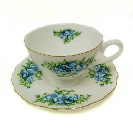 

Country Rose Cup and Saucer Set