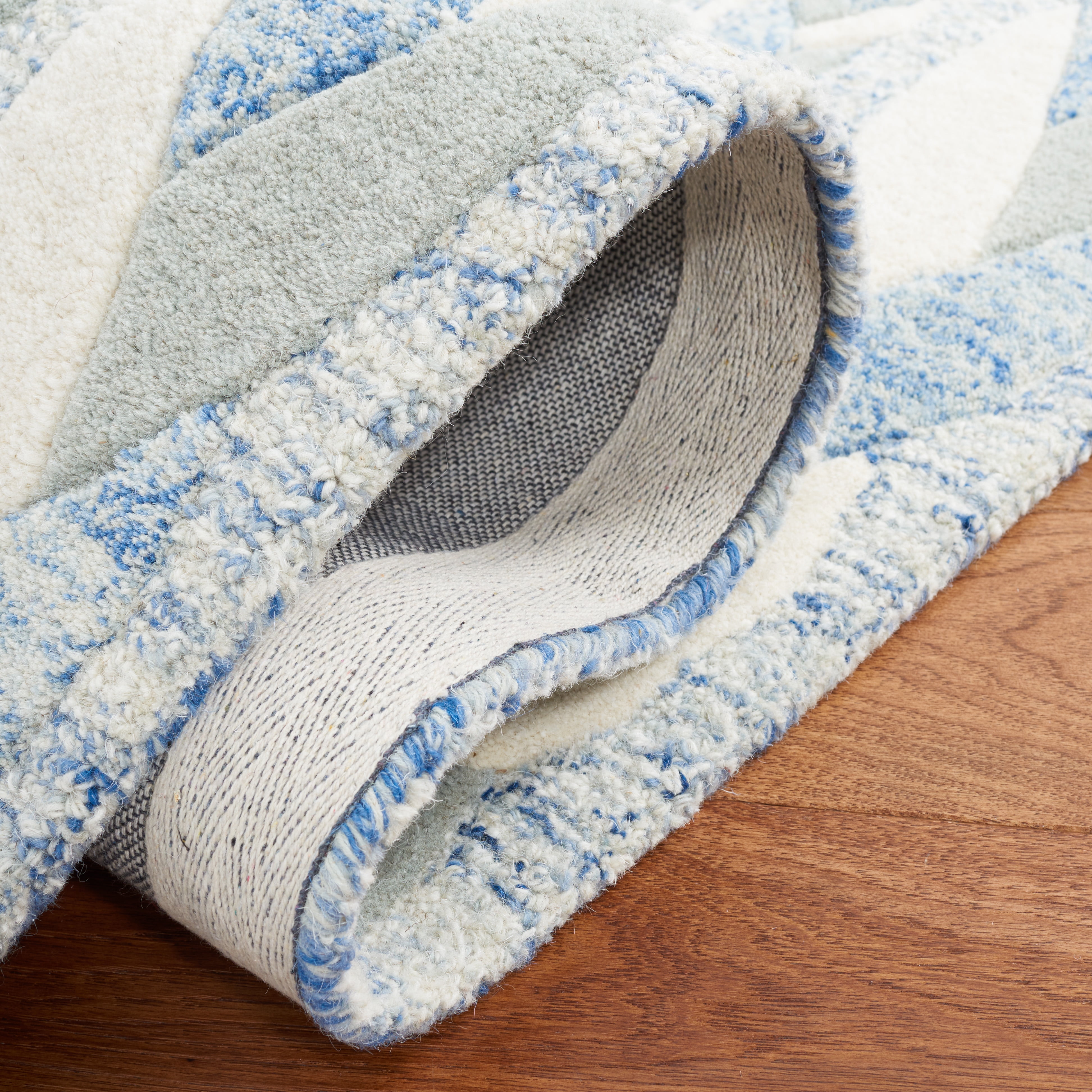 SAFAVIEH Metro Melody Geometric Area Rug, Blue/Ivory, 6' x 6' Square