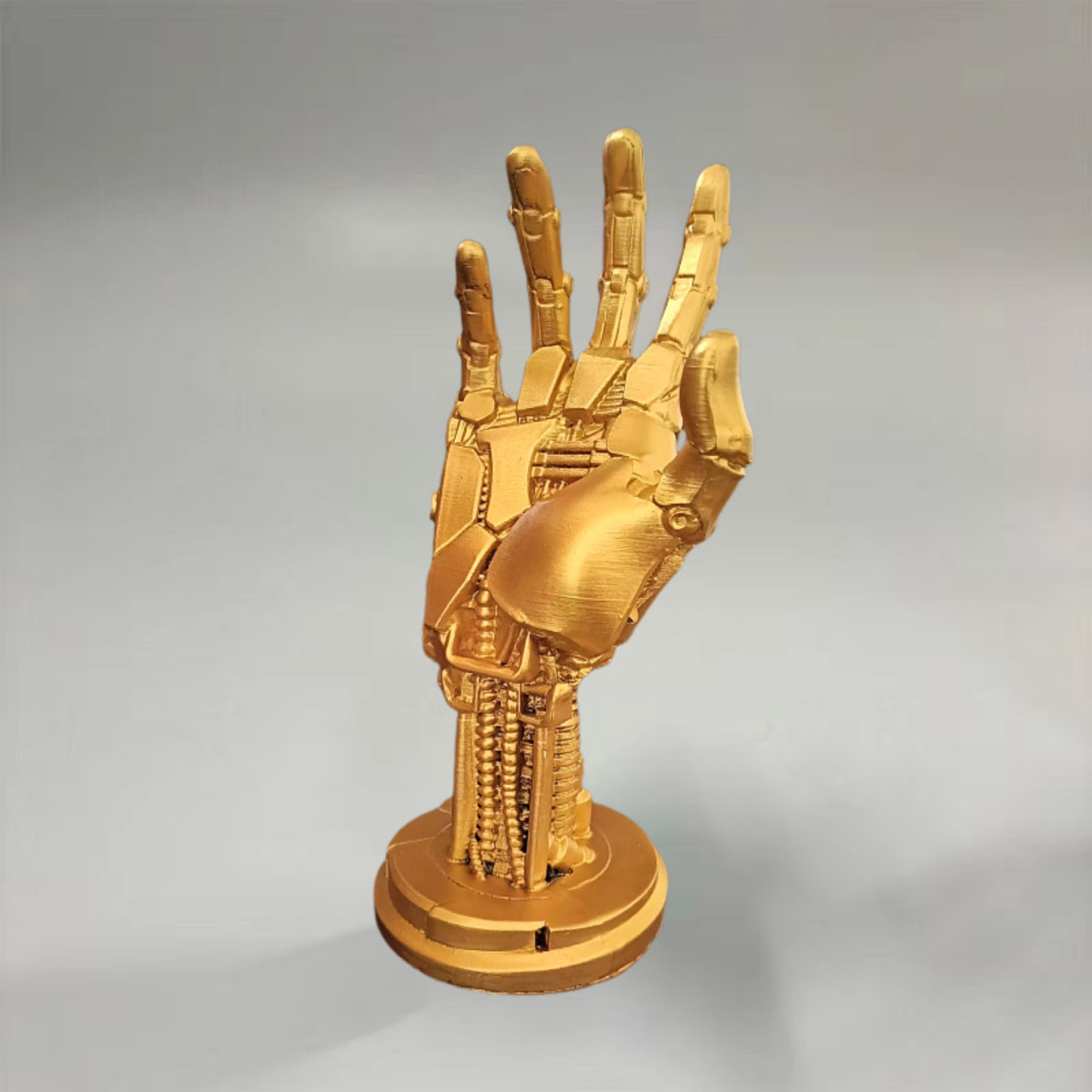 Cyberpunk Mechanical Hand Resin Figurine, Steampunk Robot Hand Decor, Gaming Controller Stand for Desk, Retro Tech Display Holder, Cool Gamer Room Ornament, Desktop Organizer Gift for Men