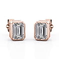 thumbnail image 1 of JeenMata Aros Tipo Botón con Solitario de Moissanita en Forma de Esmeralda de 1 Quilate Engastados en Bisel en Baño de Oro Rosa de 18 K sobre Plata, 1 of 5