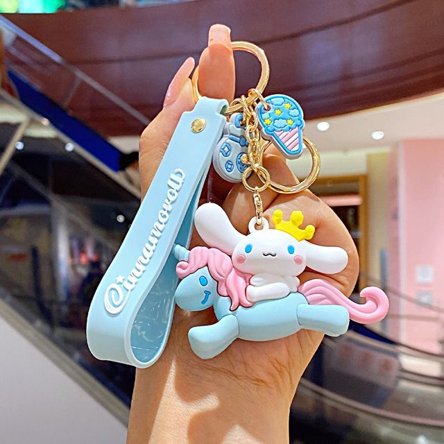 LLavero de Anime periférico Sanrio, colgante de llave de Hello Kitty, melodía creativa linda, oreja grande, perro, adorno de Bolsa Escolar, joyería creativa YAOSANBAO BAO unisex