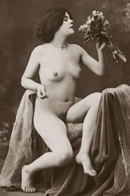 Vintage Nudity Pics Vintage Nudity Pics