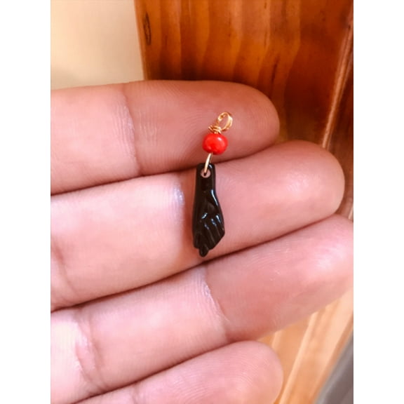 18K Gold Filled Plastic Azabache Hand / Charm Fist Azabache Pendant / Protection  Good Luck Pendant Jewelry / Dije de Azabache Oro Laminado